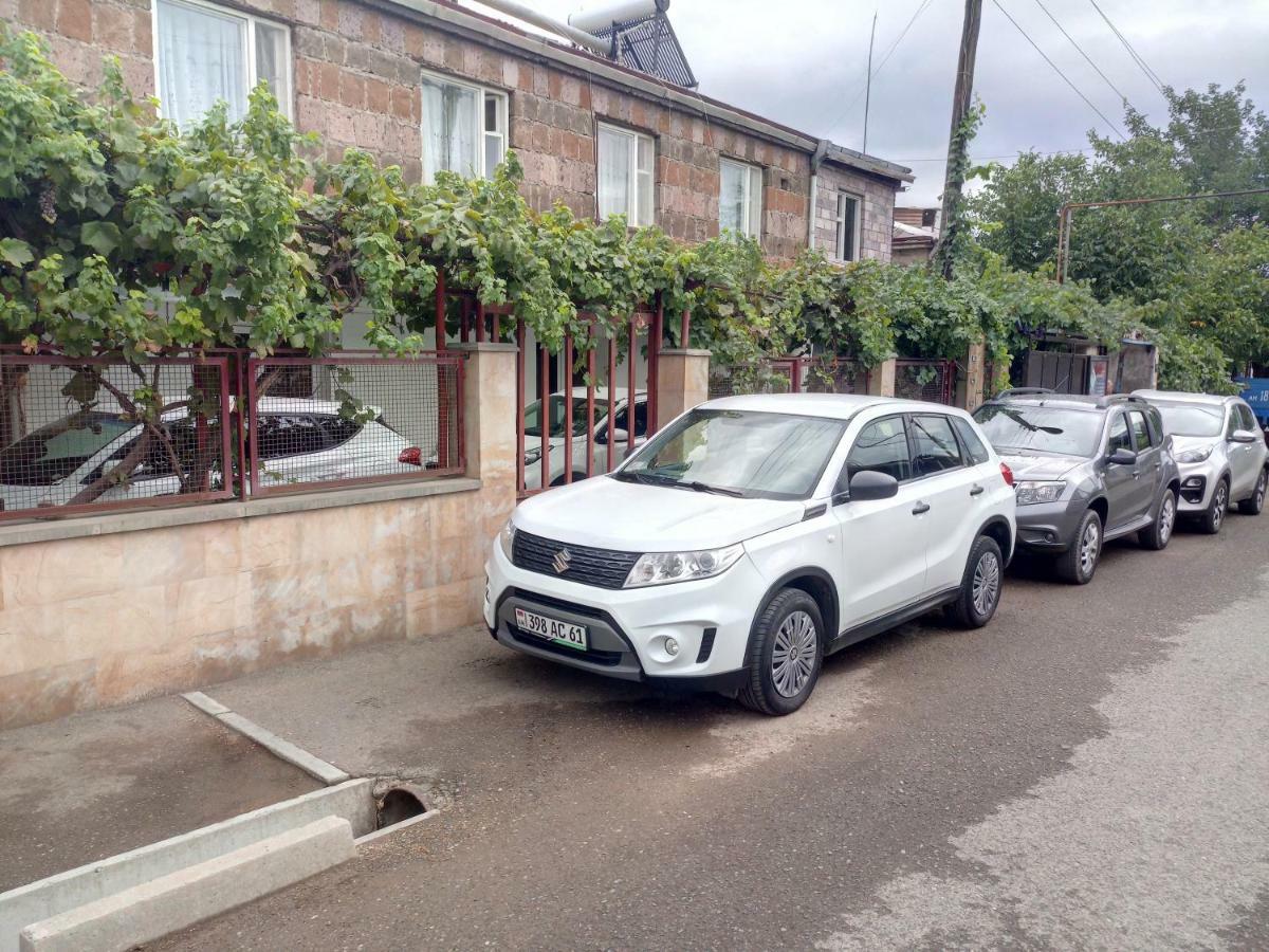 Karine B&B Yeghegnadzor ภายนอก รูปภาพ